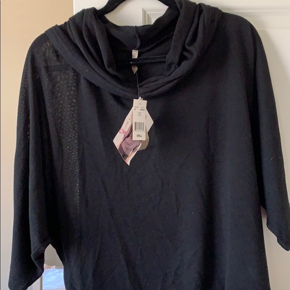 Cowl neck